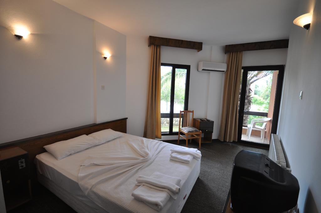 Kabasakal Hotel เซสเม ภายนอก รูปภาพ